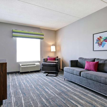 Hampton Inn & Suites Guelph Buitenkant foto