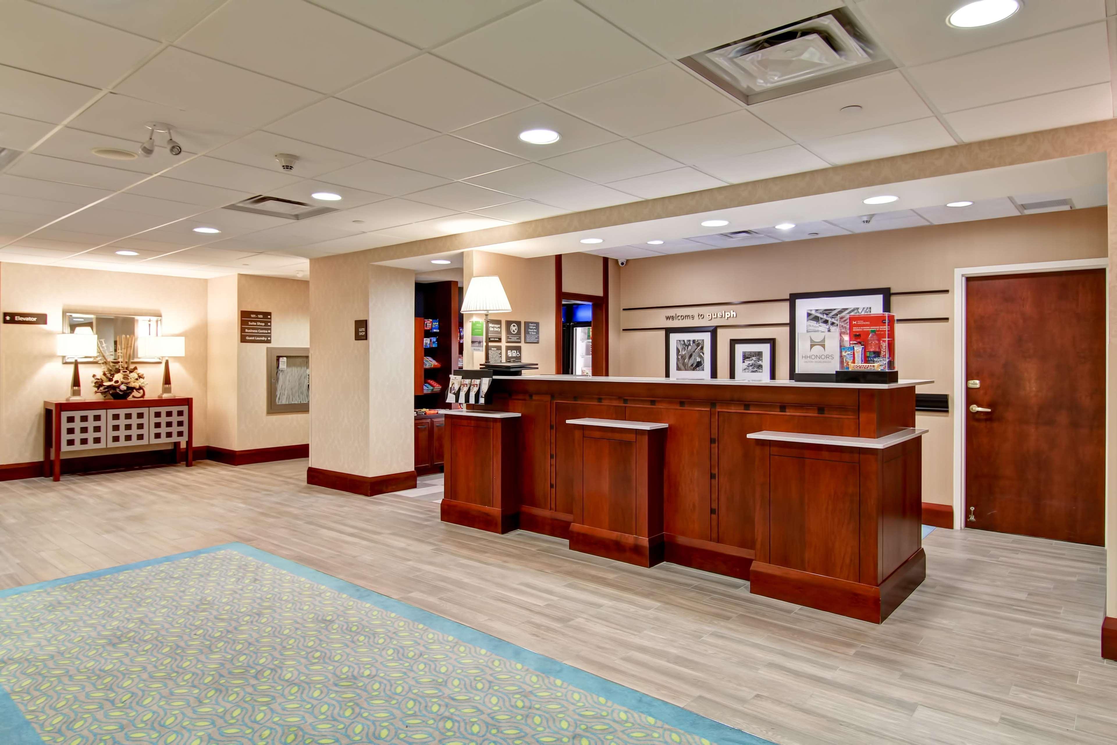 Hampton Inn & Suites Guelph Buitenkant foto