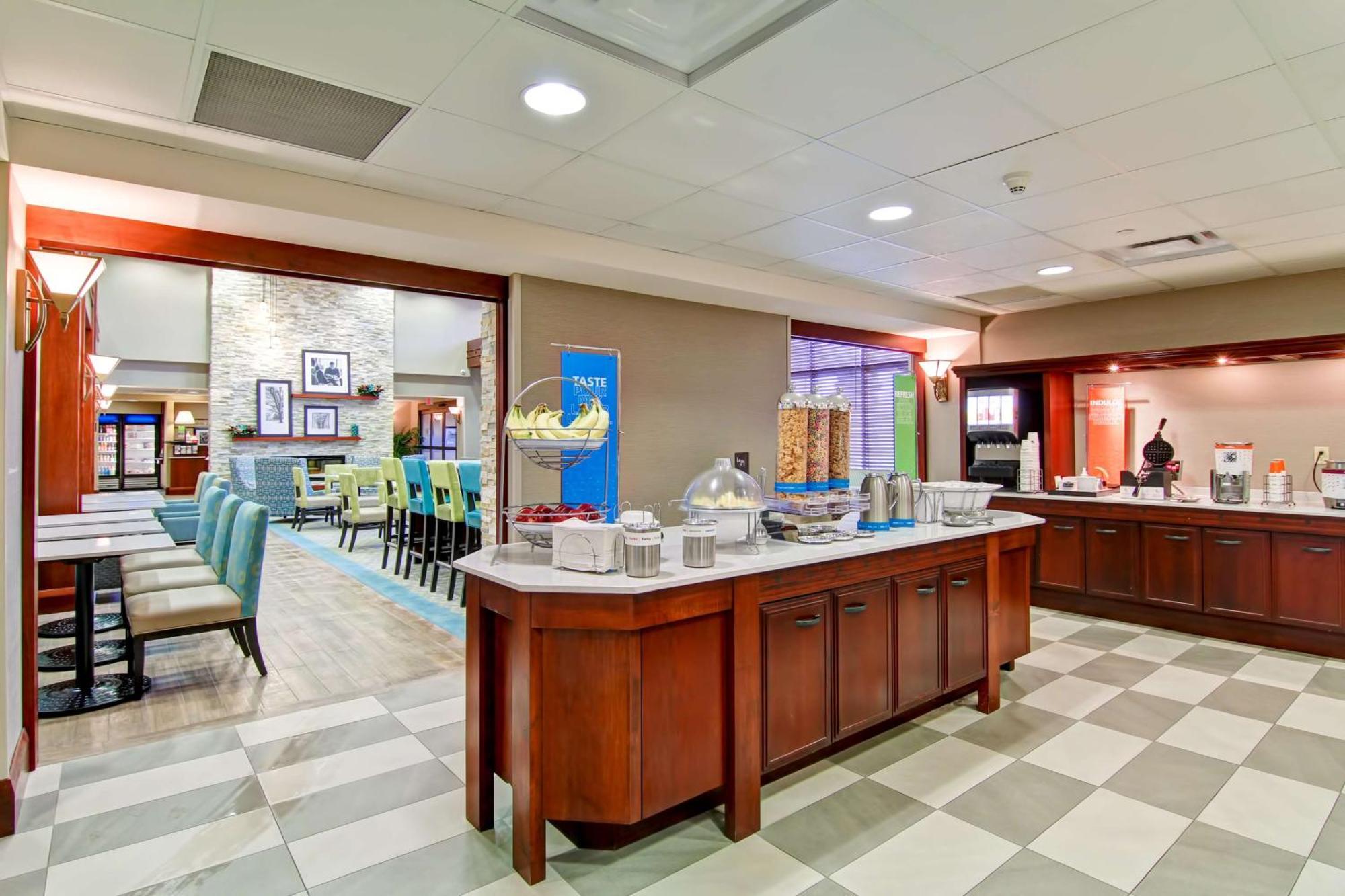 Hampton Inn & Suites Guelph Buitenkant foto