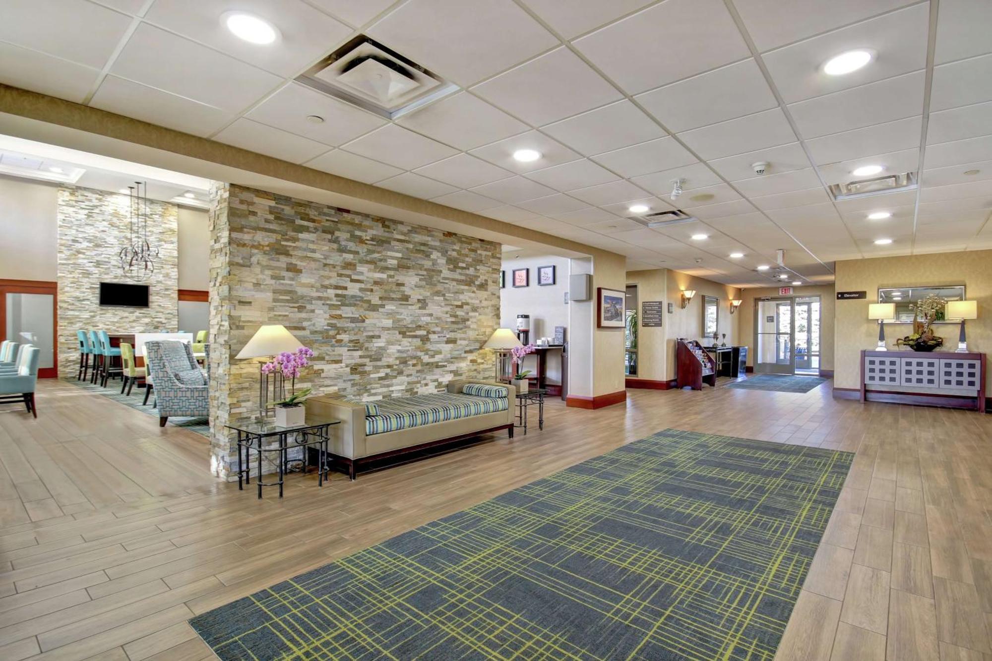 Hampton Inn & Suites Guelph Buitenkant foto